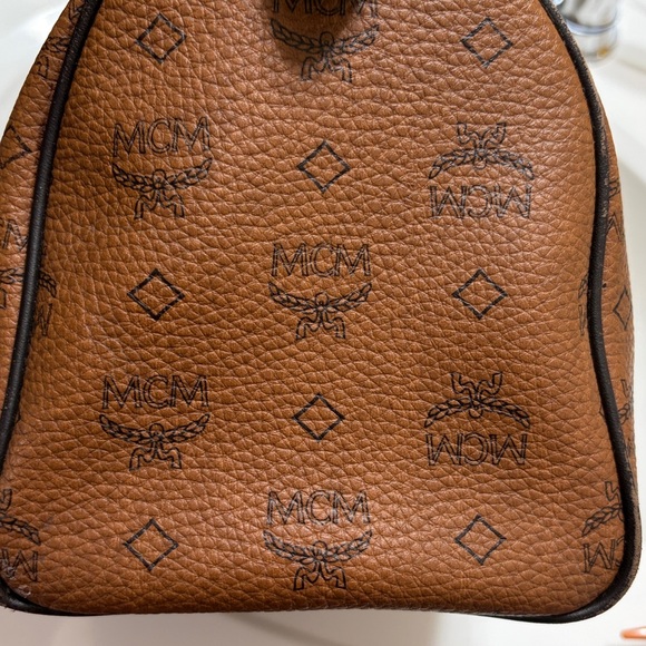 MCM Chocolate Leather Boston - Picture 9 of 14